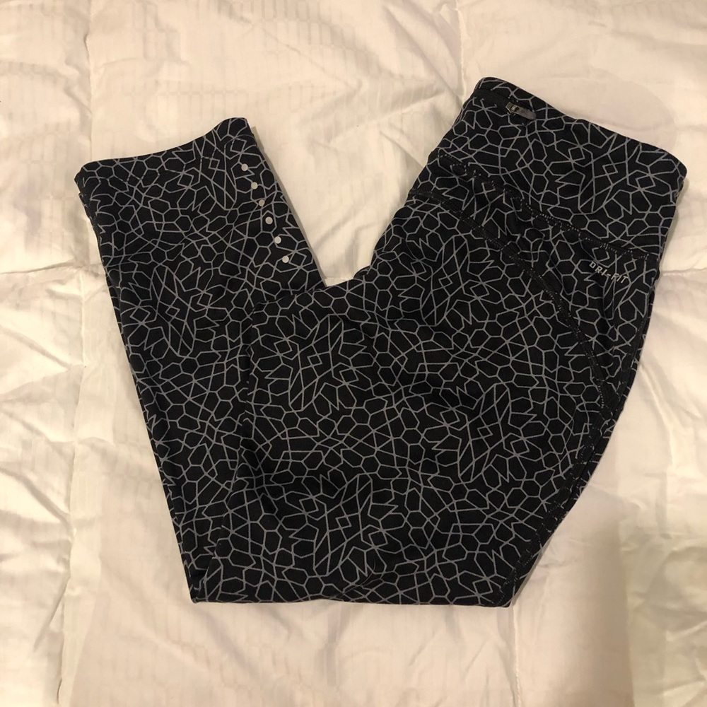 Nike Dri Fit Cropped Tight